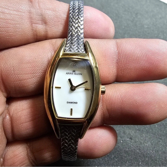 Anne Klein Ladies Quartz Fashion Watch Gold Silver Tone M.O.P Dial Working Y121E - Picture 1 of 10